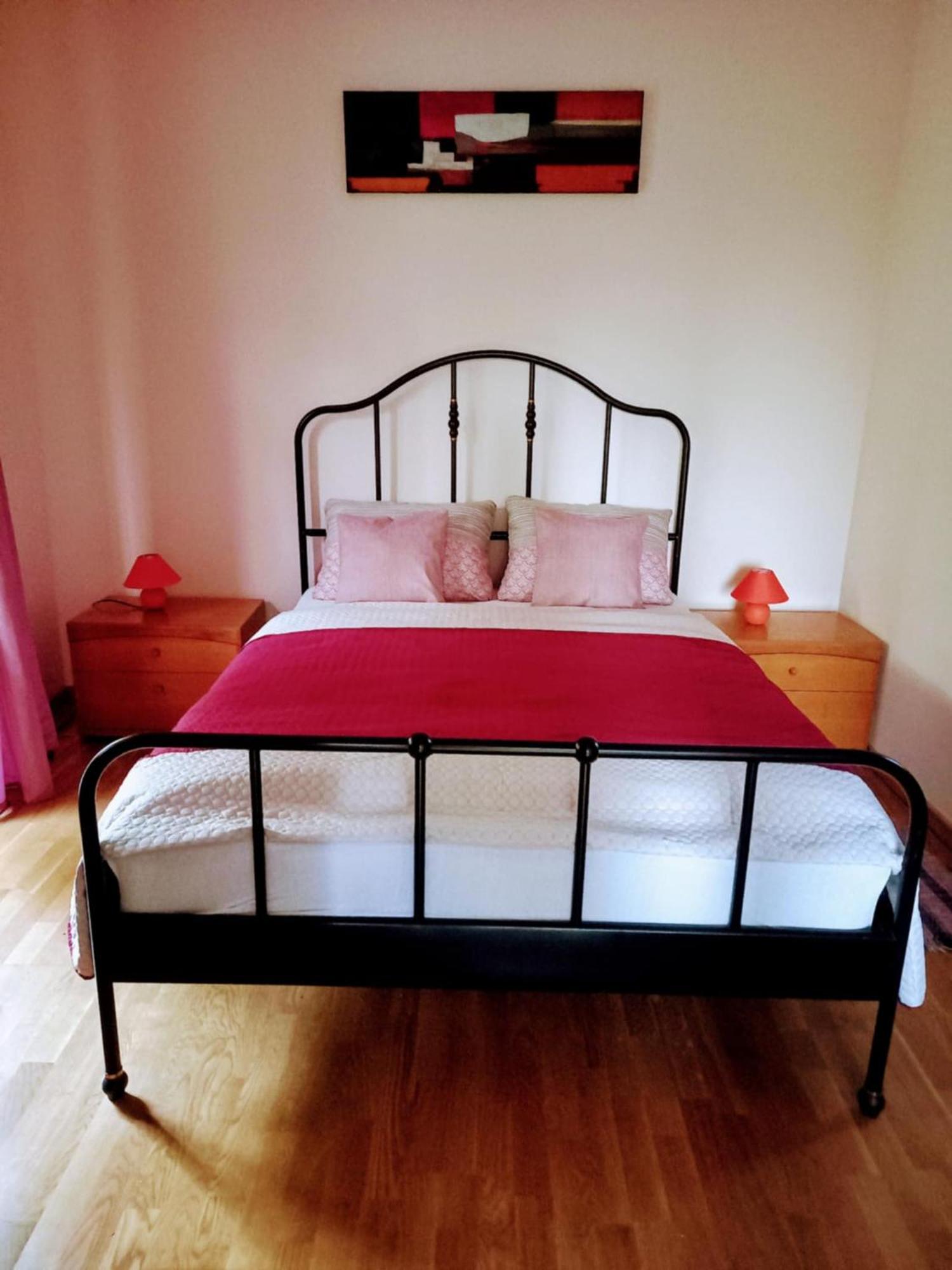 Bike&Night Apartment Baracska Bagian luar foto