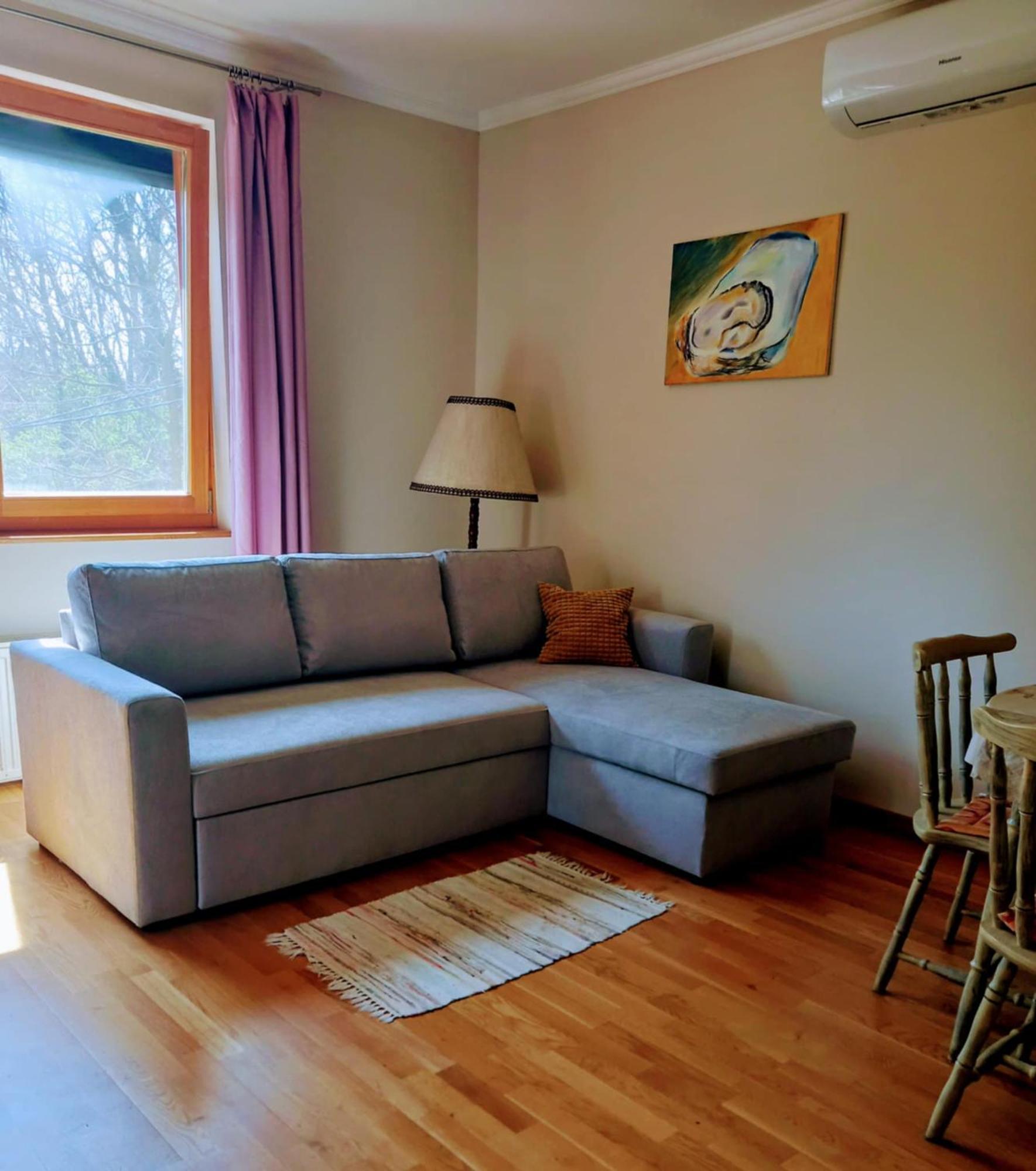Bike&Night Apartment Baracska Bagian luar foto